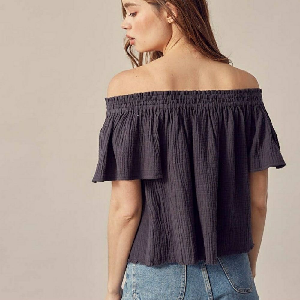MIOU MUSE OFF THE SHOULDER FLUTTER TOP